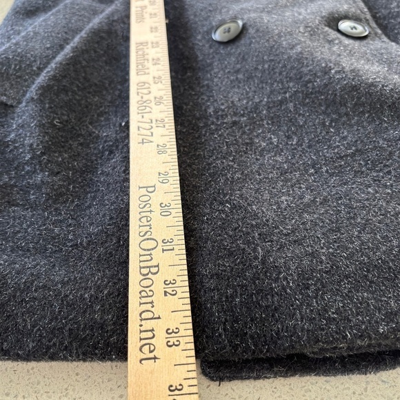 Vintage Womens Coat Sz 10 Pea
Double Breasted Wool Blend Made in USA Union Made - Picture 15 of 16
